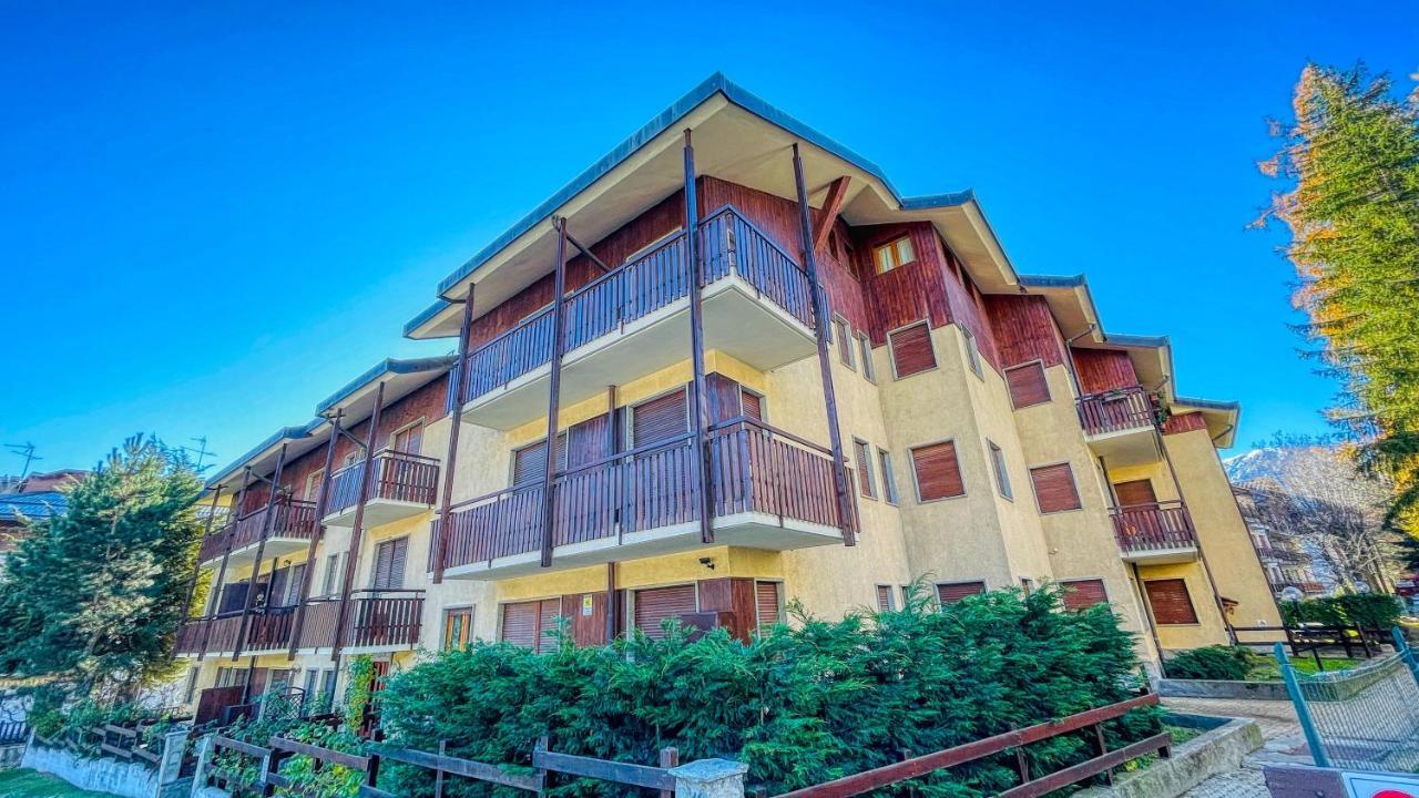 Appartamento Einaudi 11 - Affitti Brevi Italia บาร์โดเนกเกีย ภายนอก รูปภาพ